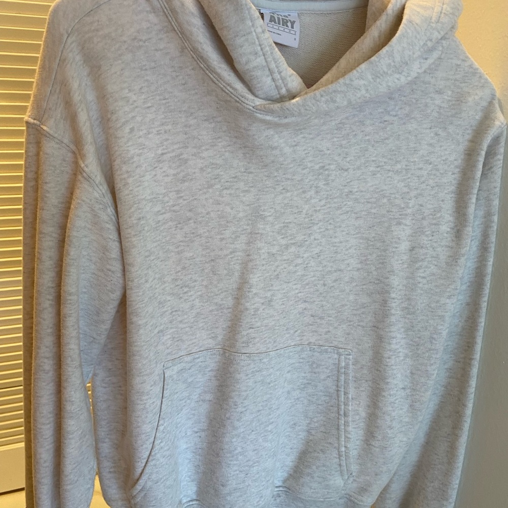 ARITZIA HOODIE